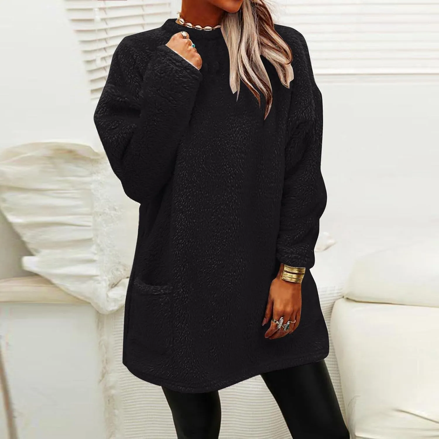 Fleece Pullover Women Fuzzy Sweaters for Women Crew Neck Sweatshirts Winter Warm Loungewear Tops with Pockets