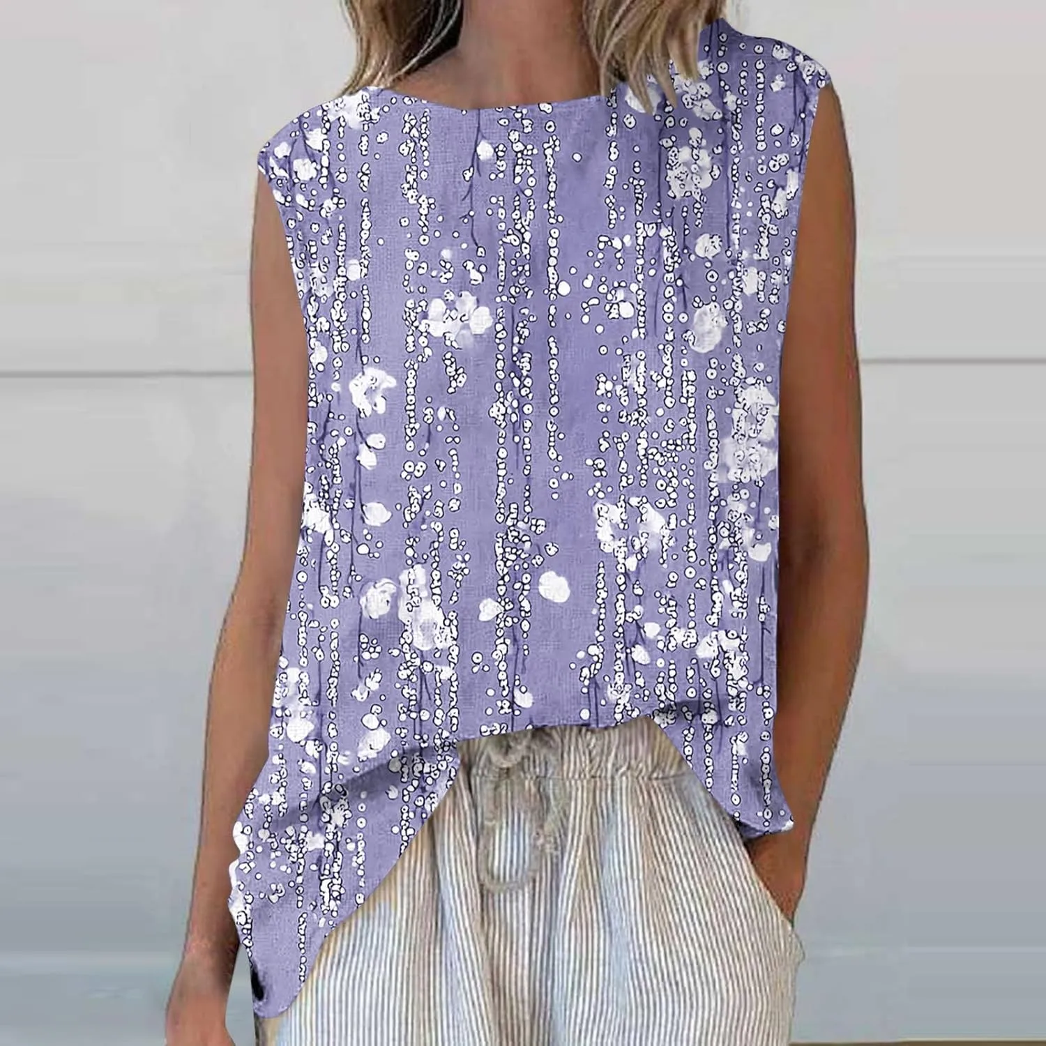 Plus Size Womens Tank Tops Sleeveless Round Neck Floral Printed Lightweight Summer Vests Casual Loose Thin Style Vest